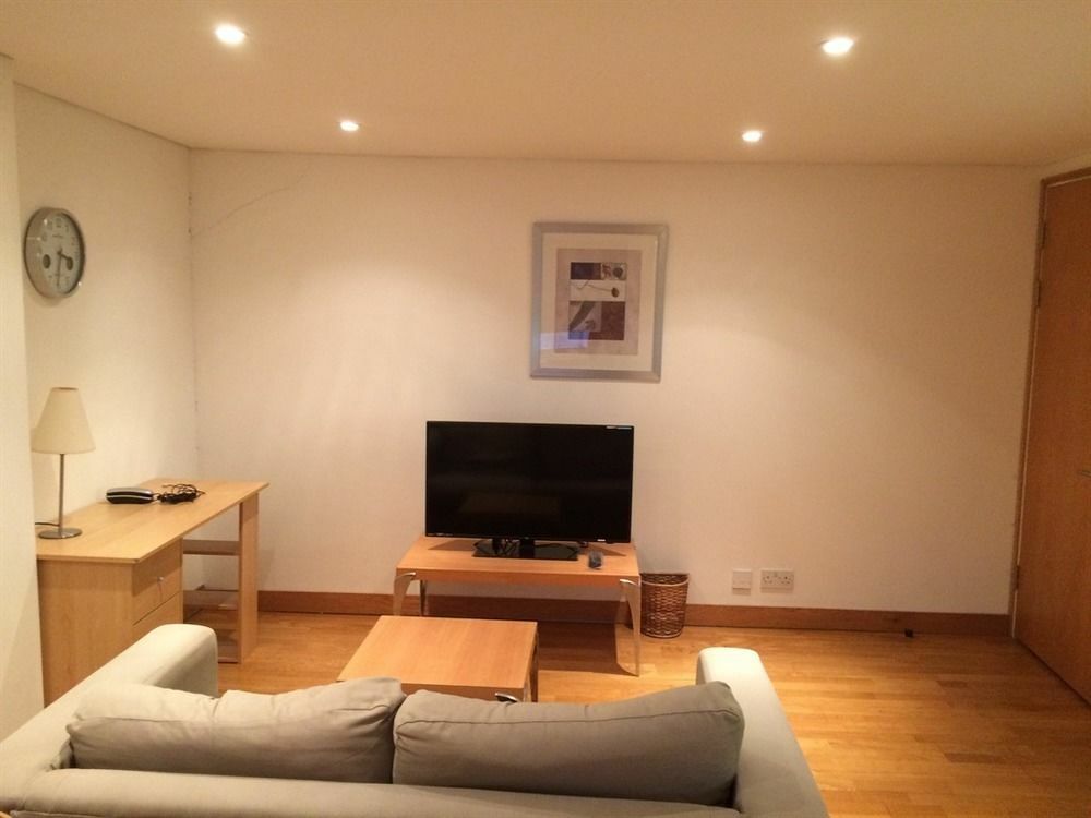 Paddington Southwick Street Apartments Лондон Екстер'єр фото